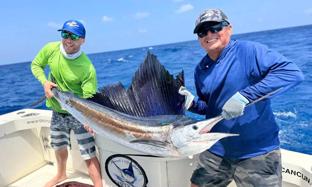 bottom fishing and sportfishing cancun